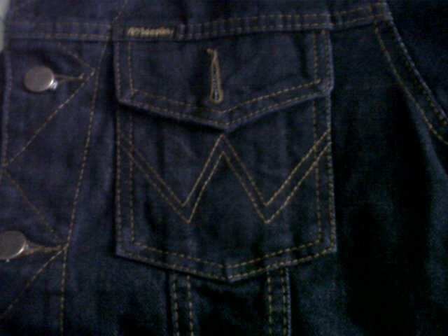 Jaket Jeans Wrangler KW Super Keren Murah gan warna blue black, reseller welcome