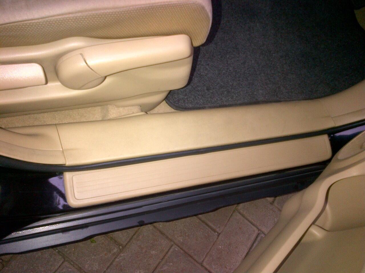 WTS: CRV 2.0 A/T Hitam 2009