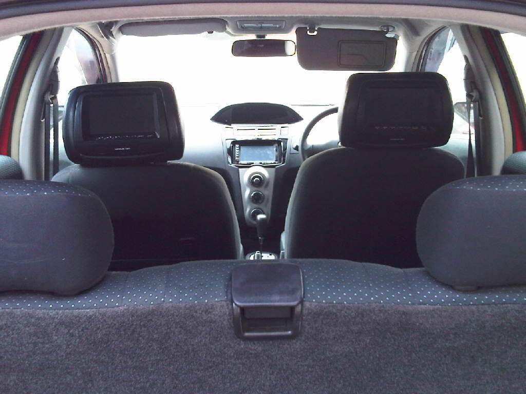 TOYOTA YARIS E AT 2006 MERAH