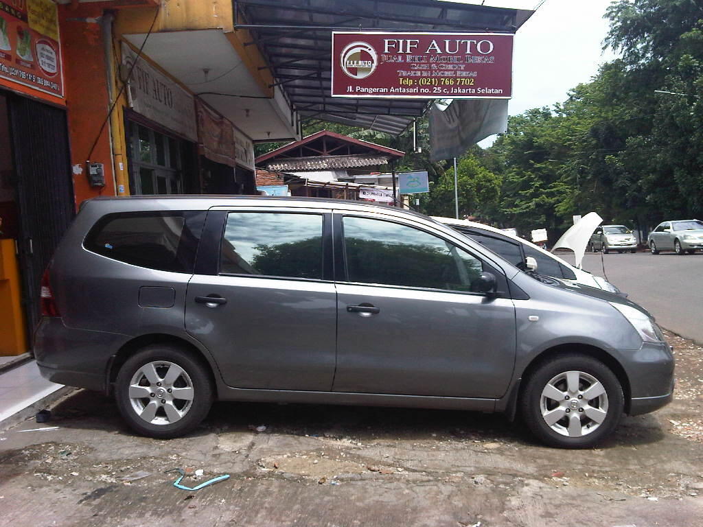 NISSAN GRAND LIVINA 1.5 XV AT 2008 ABU - ABU METALIK