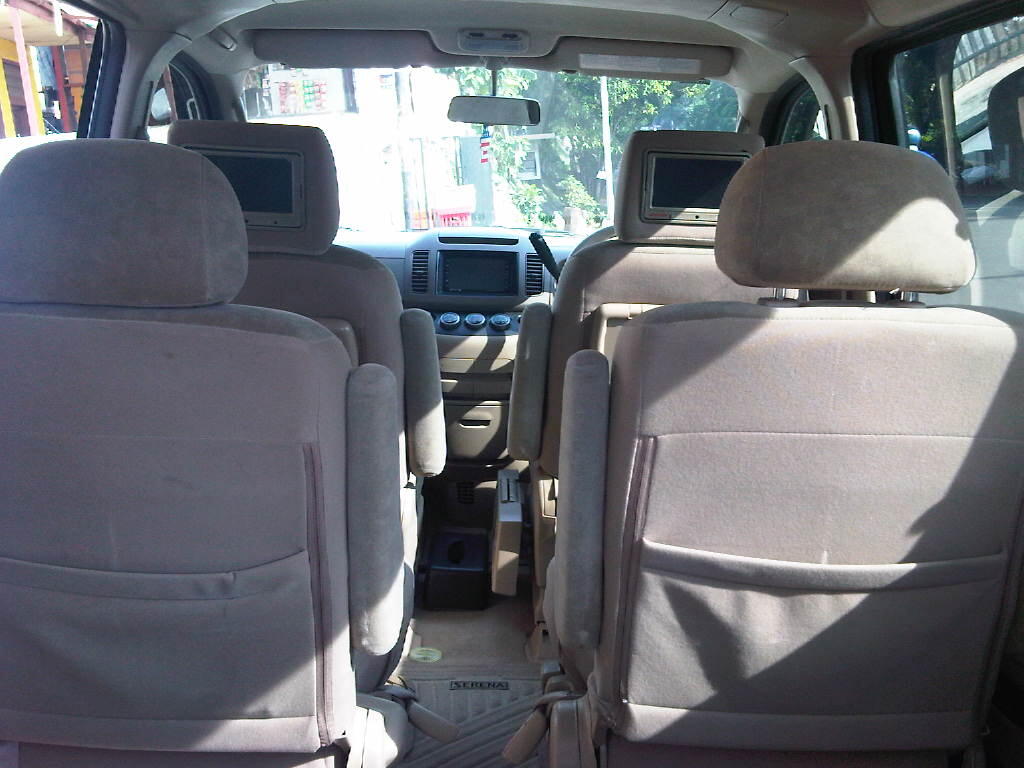 Nissan Serena 2.0 CT AT 2009 Hitam Metalik