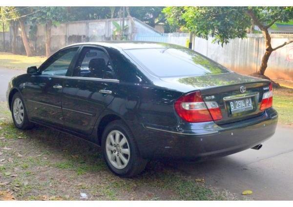 FOR SALE TOYOTA CAMRY 3.0 V6 A/T TAHUN 2003 HITAM, .... MULUS !!!!
