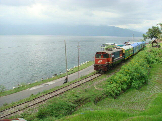 Indahnya Kereta Api Wisata Di Sumatra