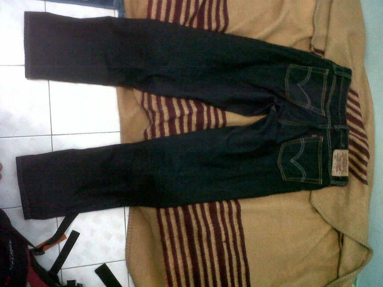 WTS celana jeans merk Levi's BANDUNG MURAHH