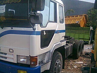 DI JUAL MOBIL MITSUBISHI FUSO 6D22