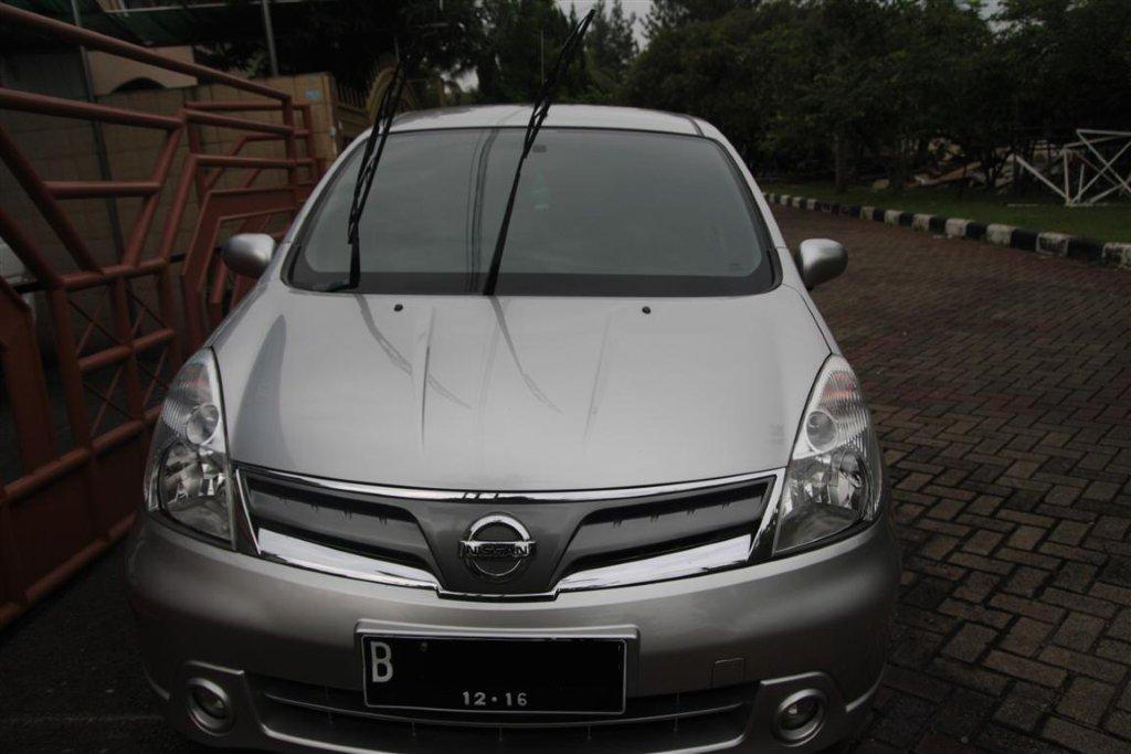 Dijual Grand Livina XV MT