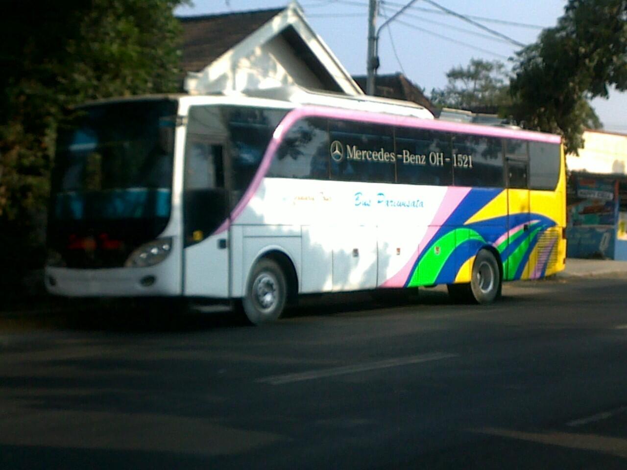 Dijual Bus Pariwisata Mercedes Benz