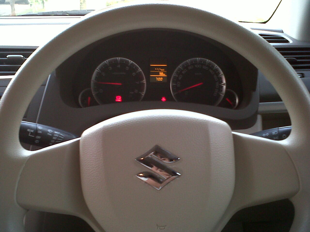 Suzuki Ertiga GL 09-12 Hitam KM 4000'an