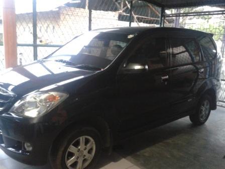 JUAL Xenia Li Family thn 2008, M/T, Black