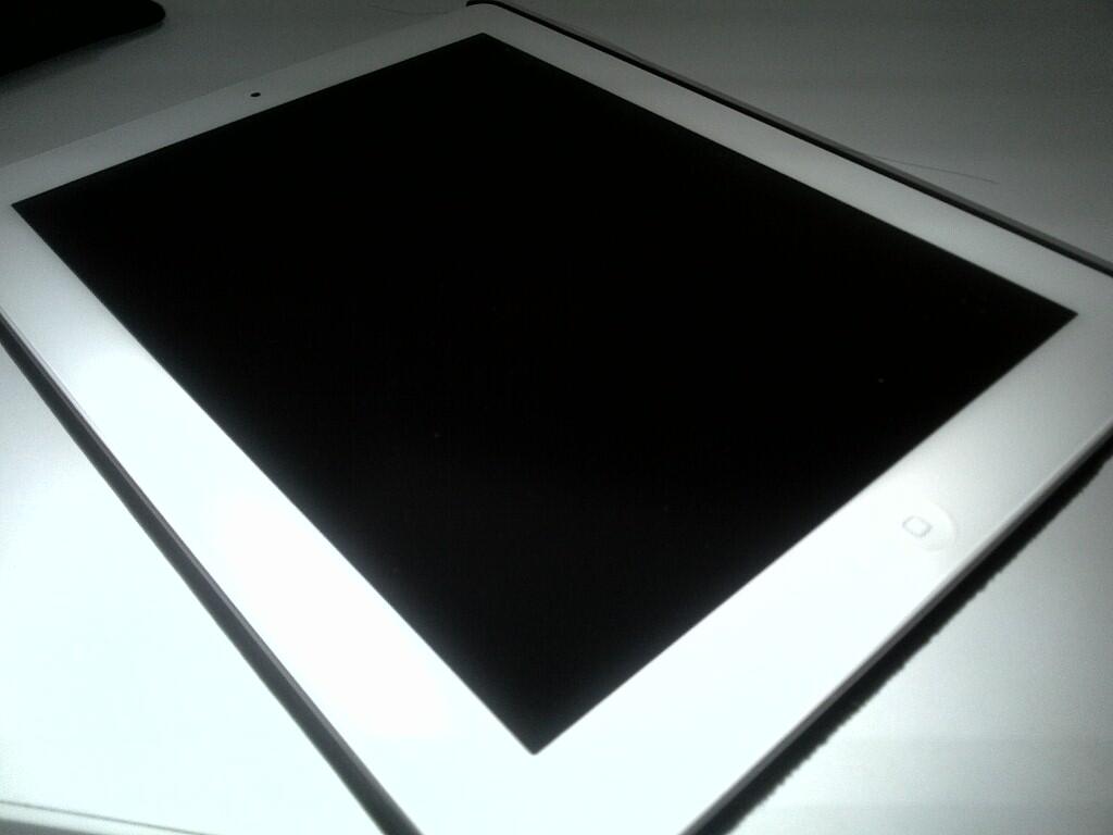 IPAD 2 White 16gb 3G Wifi 2nd mulusssss