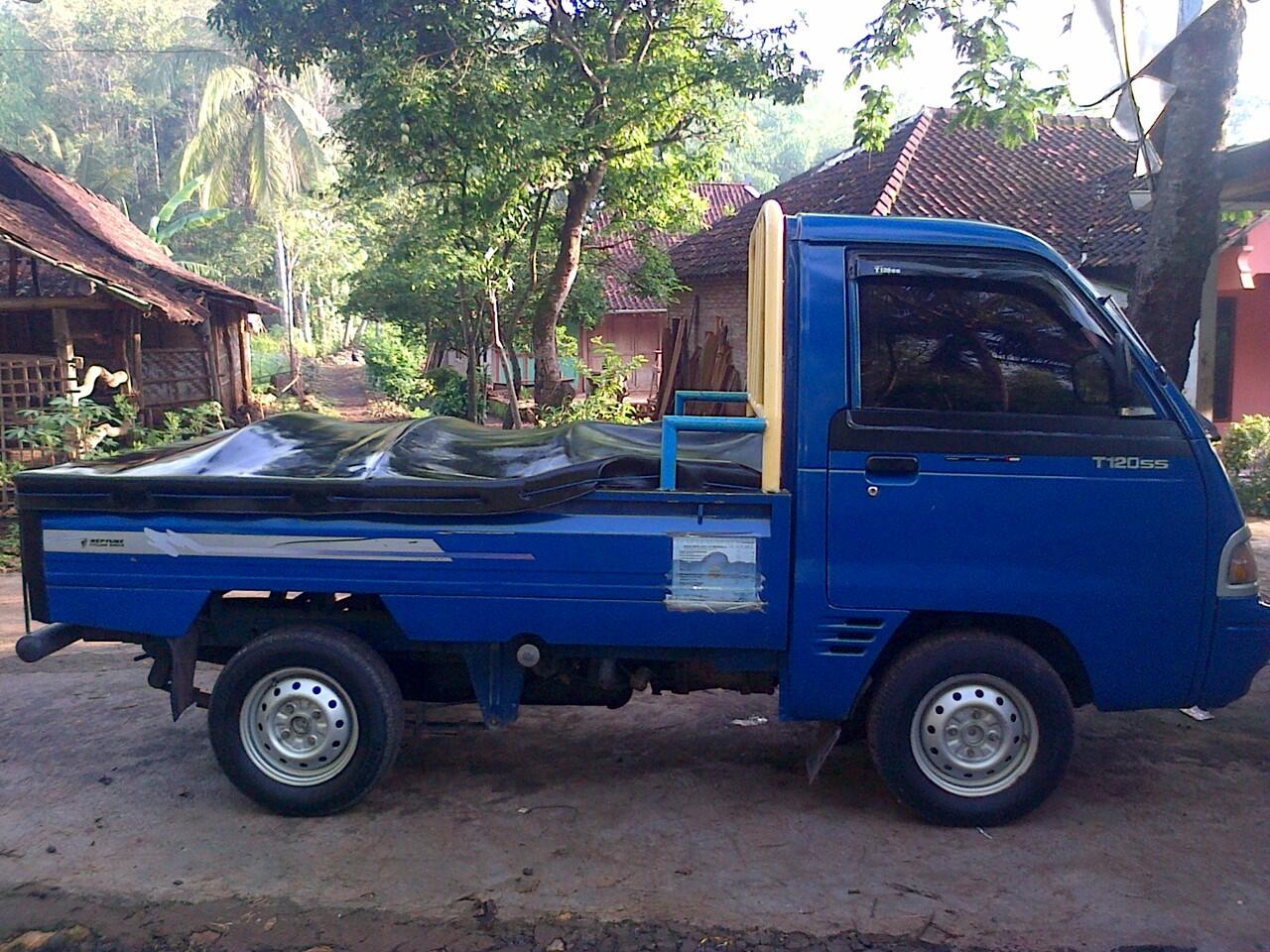 pick up t120ss th 2004 plat D mulus