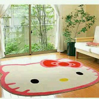 Barang-barang koleksi Hello Kitty