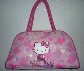 Barang-barang koleksi Hello Kitty