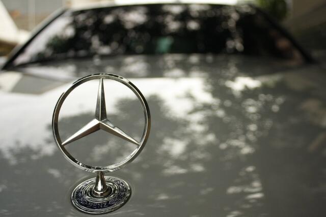 MERCEDES BENZ C200 ELEGANCE 1996 AUTOMATIC SILVER ISTIMEWA
