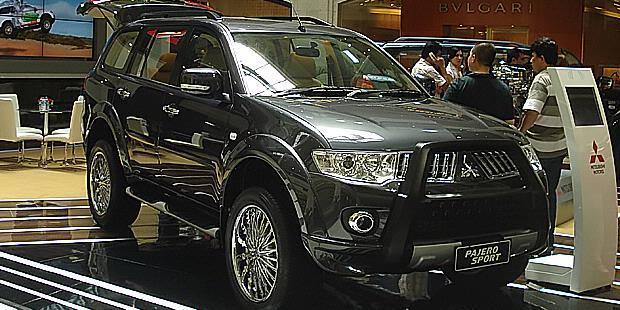 READY SSTOCK PAJERO SPORT DAN DAPATKAN BONUS AKHIR TAHUN