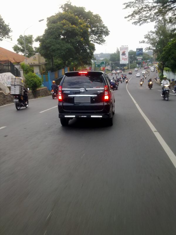 &#91;NGAKAK&#93; Plat Mobil Ditutupin menghindari BBM Non Subsidi Atau Jaga Gengsi?