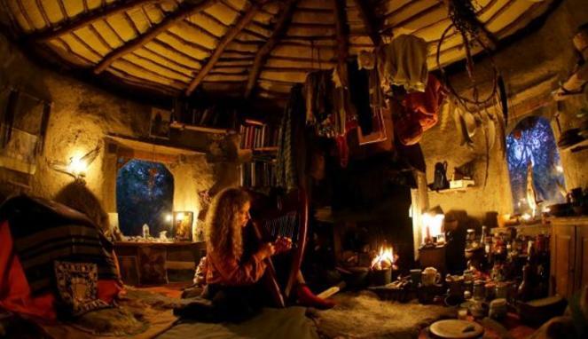 Sarjana Oxford Pilih Hidup Seperti Hobbit
