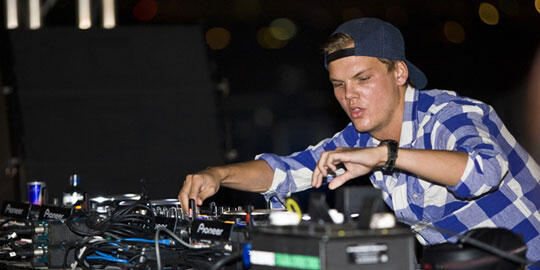 10 DJ Terbaik Tahun 2012