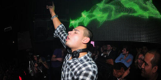 10 DJ Terbaik Tahun 2012