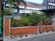 RUMAH LOKASI PEPELEGI WARU DEKAT BUNGURASIH SURABAYA