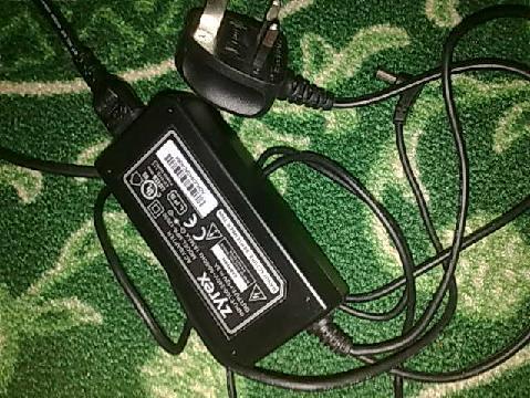 Adaptor laptop zyrex