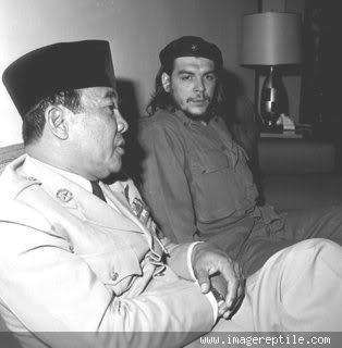 &#91;SEJARAH&#93; Bung Karno pernah bersama Che Guevara