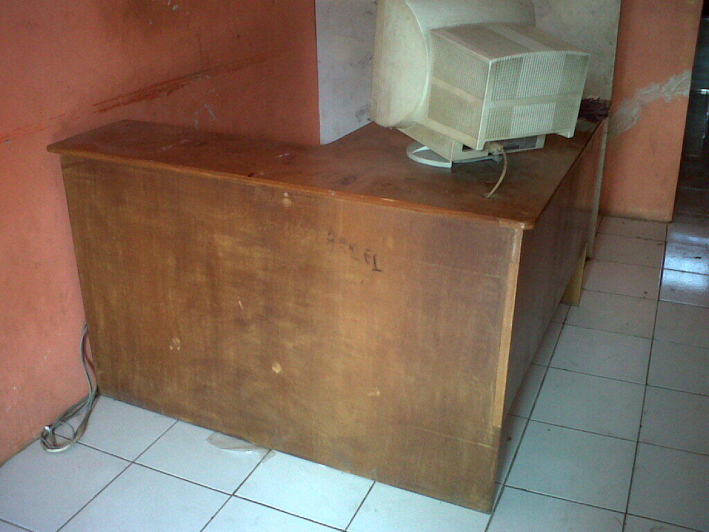 JUAL MEJA KOMPUTER WARNET DAN TOWER TRIANGLE