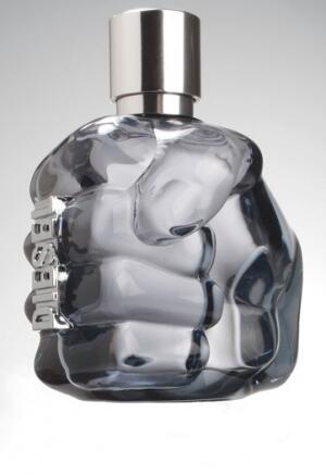 Desain Botol Parfum Unik &amp; Menarik