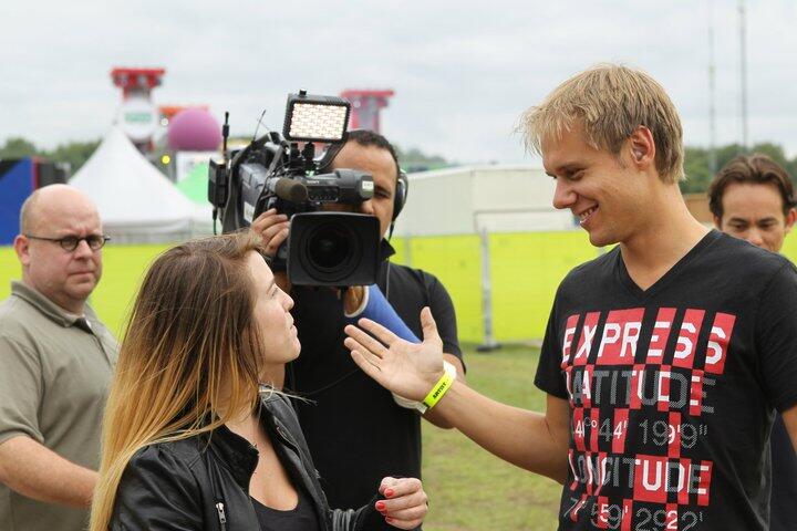 Armin Van Buuren &amp; friends (pict)