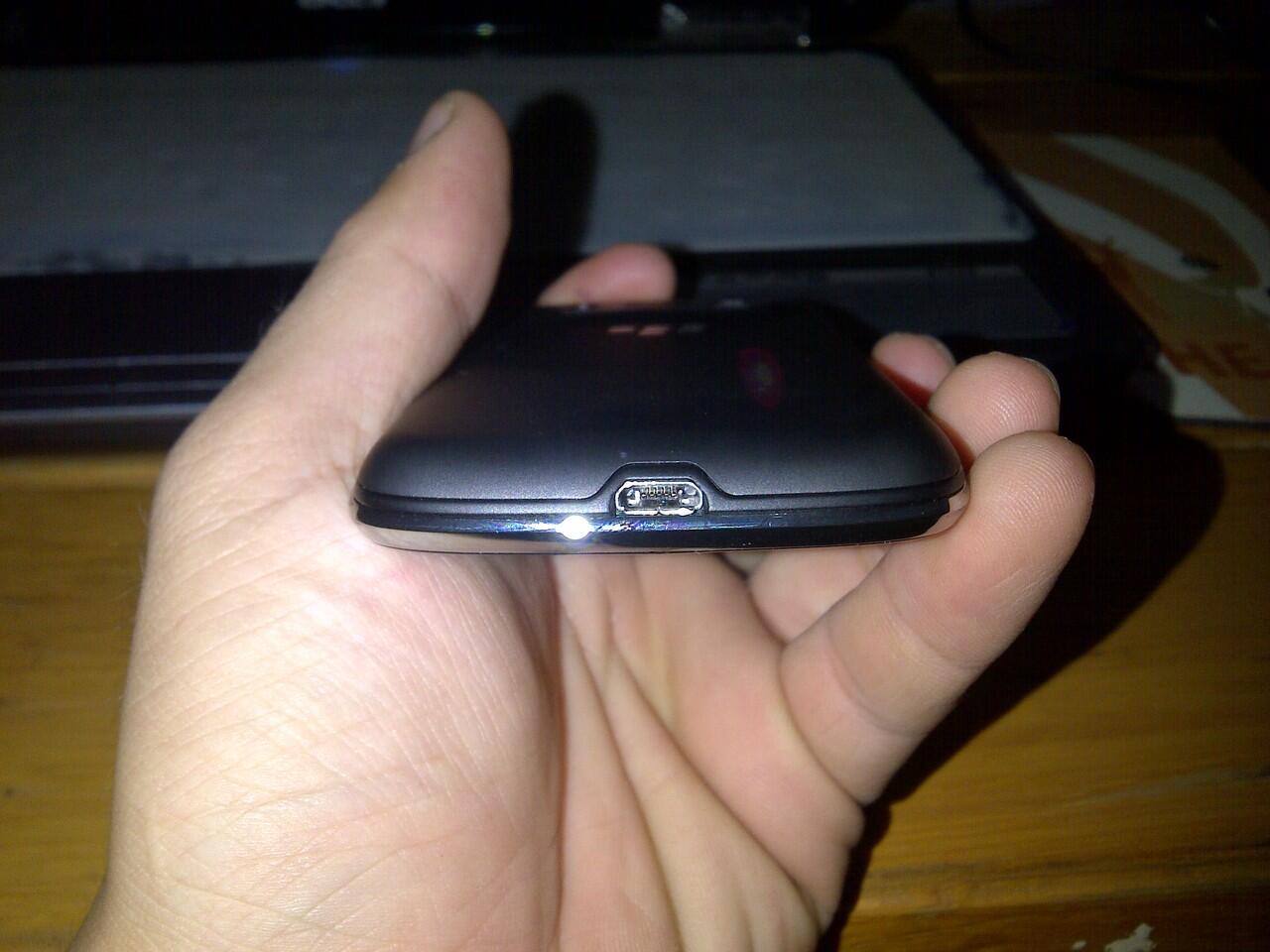 blackberry bellagio 9790 black garansi tam 22 bulan