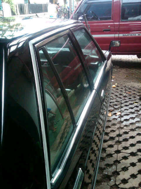 Mitsubishi lancer sl 83 full orisinil,irit,bandel