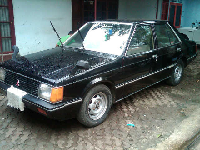 Mitsubishi lancer sl 83 full orisinil,irit,bandel