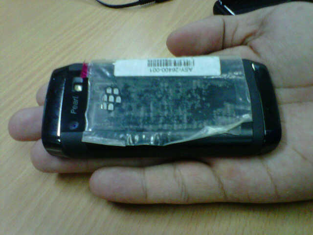Jual Blackberry pearl 9105 masih garansi TAM