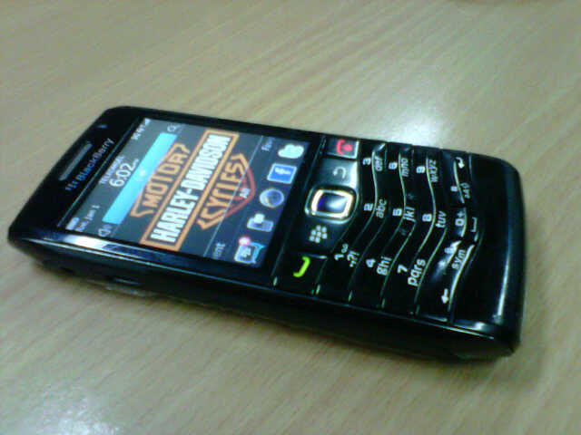 Jual Blackberry pearl 9105 masih garansi TAM