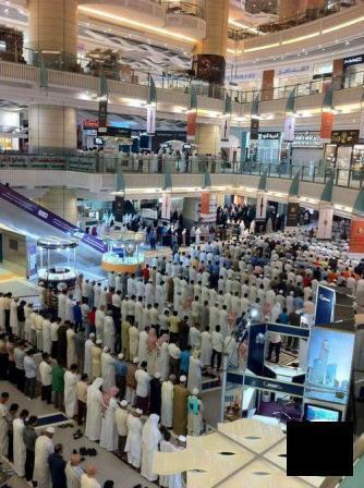 Subhanallah Foto Foto Saat Sholat tanpa Mengenal Waktu