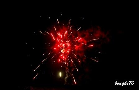 Share foto kembang api 2013 agan di sini yuk !!