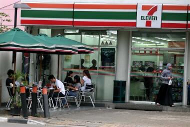 7- Eleven: Supermarket &amp; Tempat Nongkrong anak Remaja