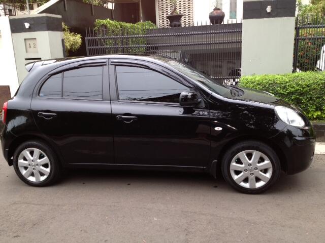 Nissan March XS 2011