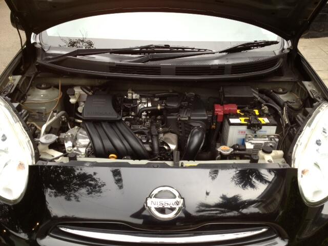 Nissan March XS 2011