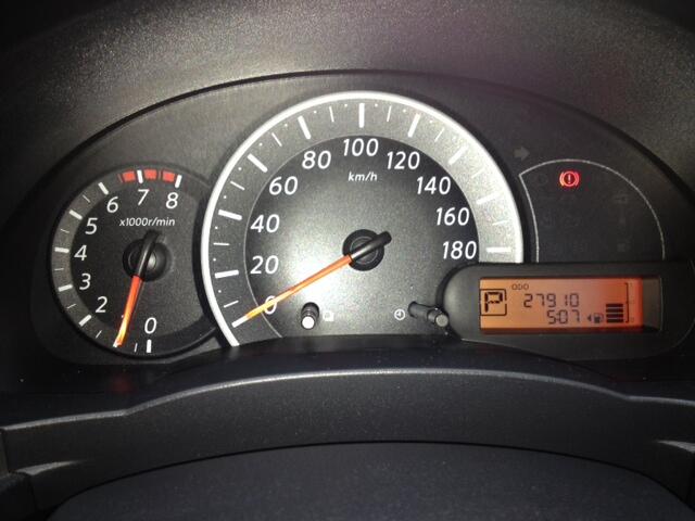 Nissan March XS 2011