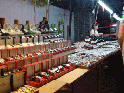 BARANG APA YANG AGAN BELI DI PASAR MALAM?