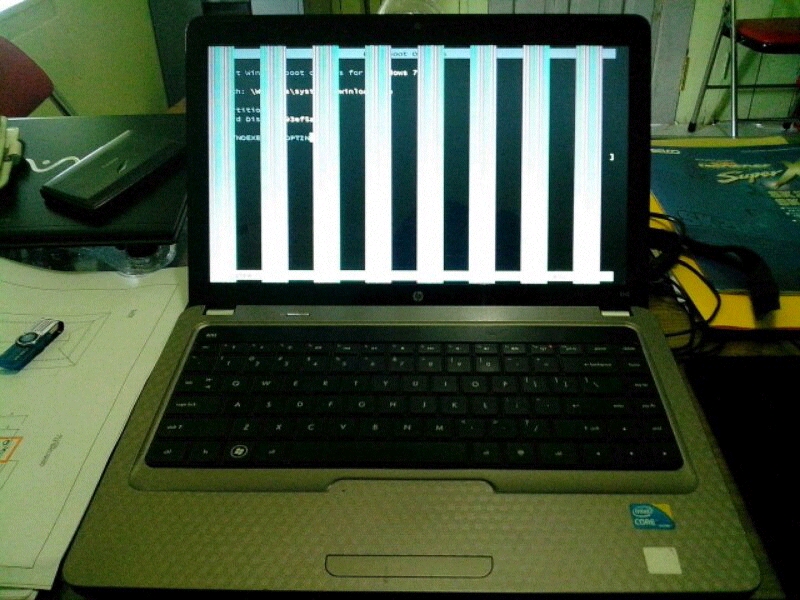 please help me, laptop ane gambarnya kabur