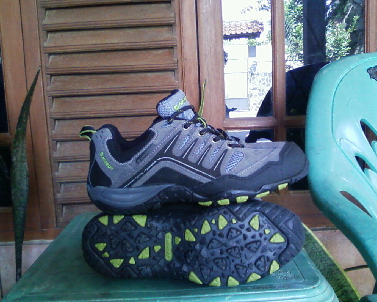 SEPATU HI-TEC TOTAL TERRAIN WATERPROOF