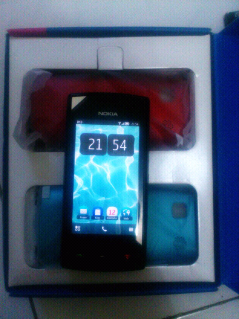 jual cepat nokia 500 black gan bisa tt dgn andro ato bb