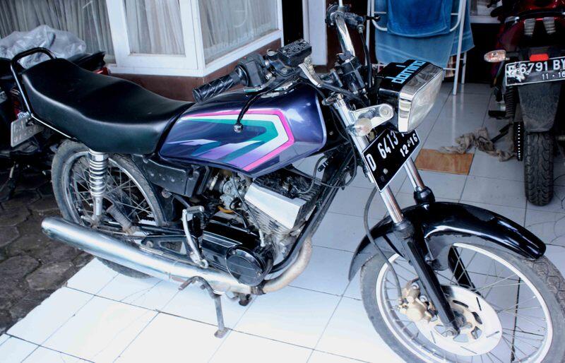 Terjual jual TT motor yamaha  rx  spercial tahun 97 modif  rx  