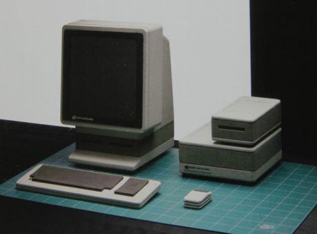 'Karya Seni' Prototype Gadget Lawas Apple