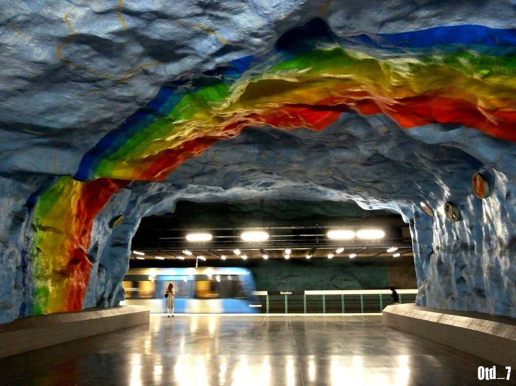 Mengintip Keindahan Stasiun Kereta Bawah Tanah Stockholm