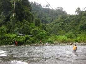 Liburan asyik di Bukit Lawang,Medan