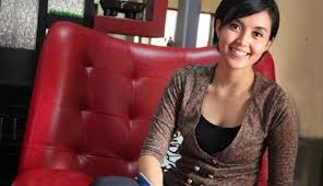 Sarah Widyanti: Pilot yang Mantan "SPG"