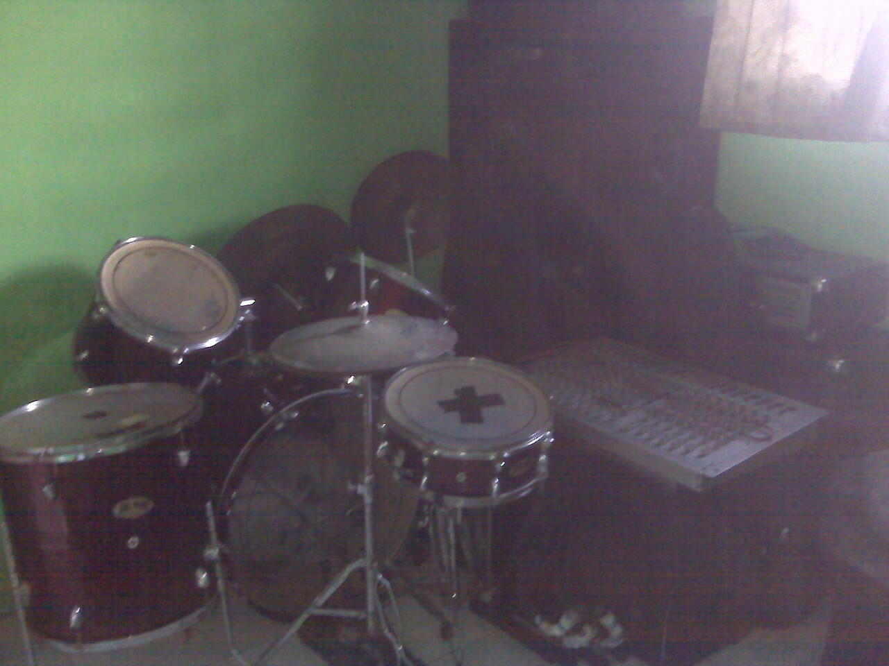 studio music 12jt aja !!! bs tuker motor ko gan!!